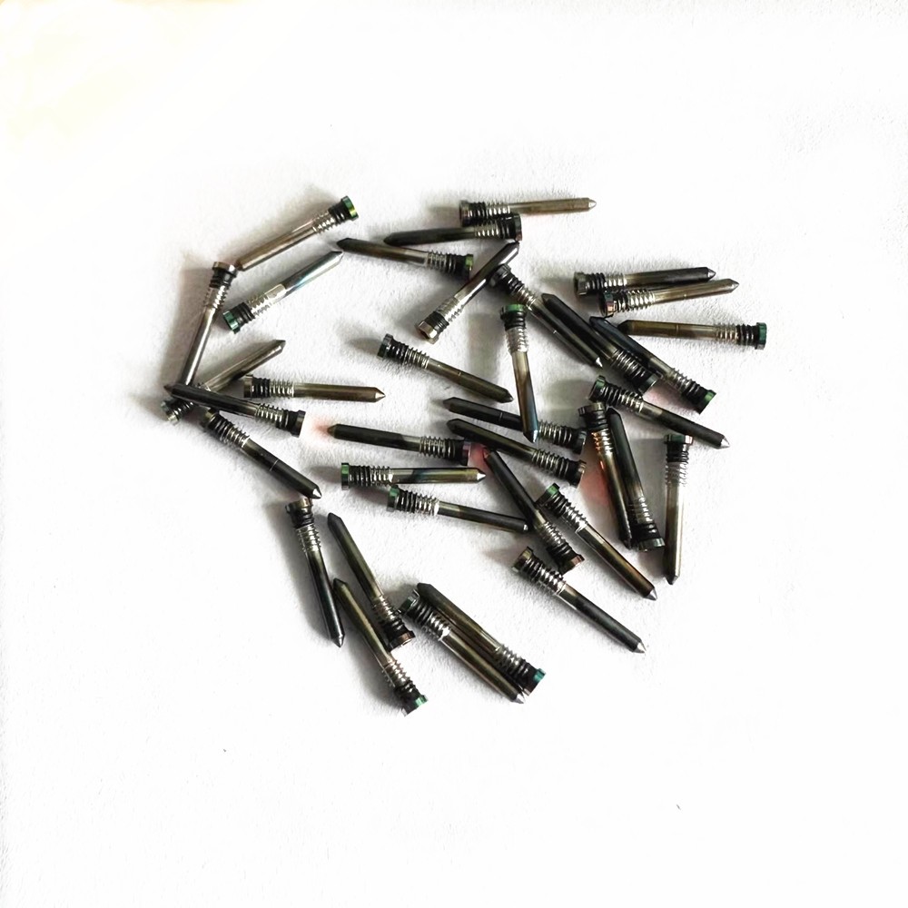 iPhone 17 Bottom Screws (White/Green/Blue/Purple/Black) (Original) 100pcs/set